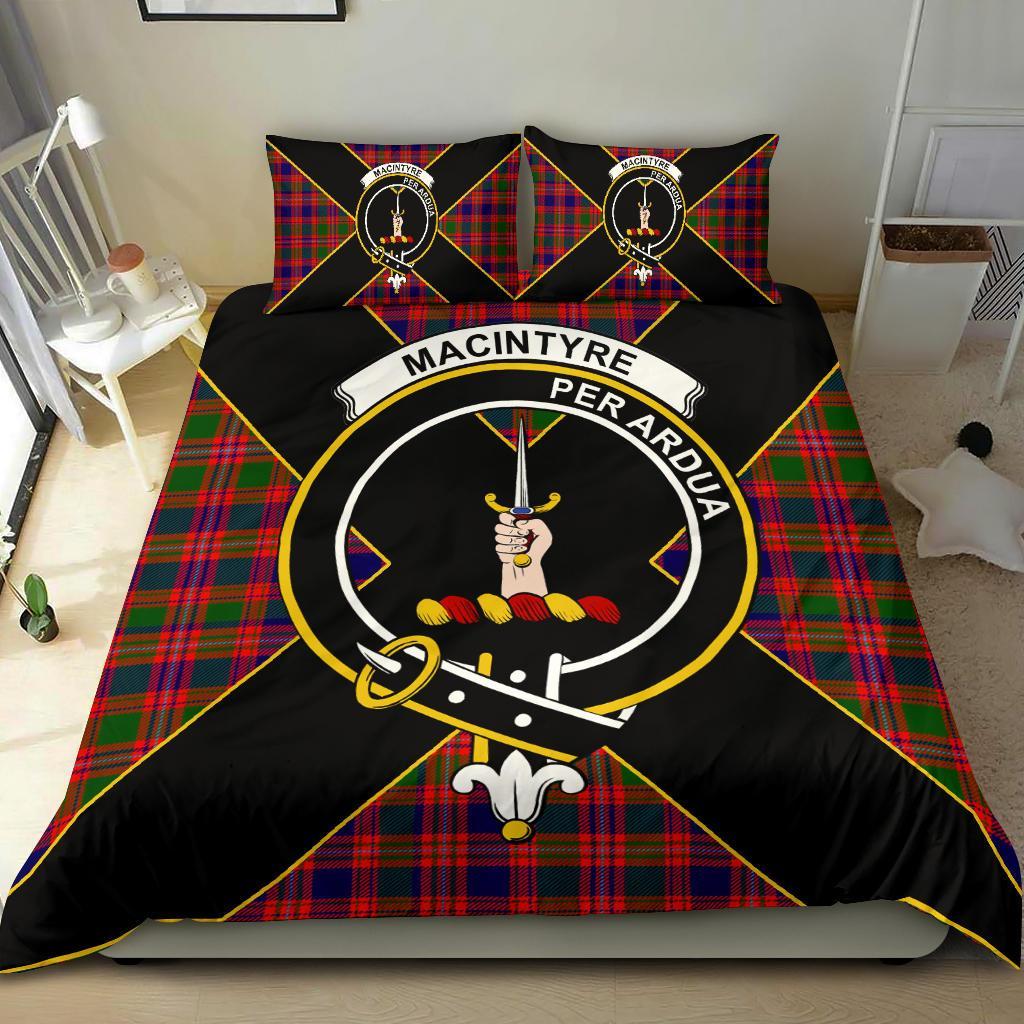 MacIntyre Tartan Crest Bedding Set - Luxury Style