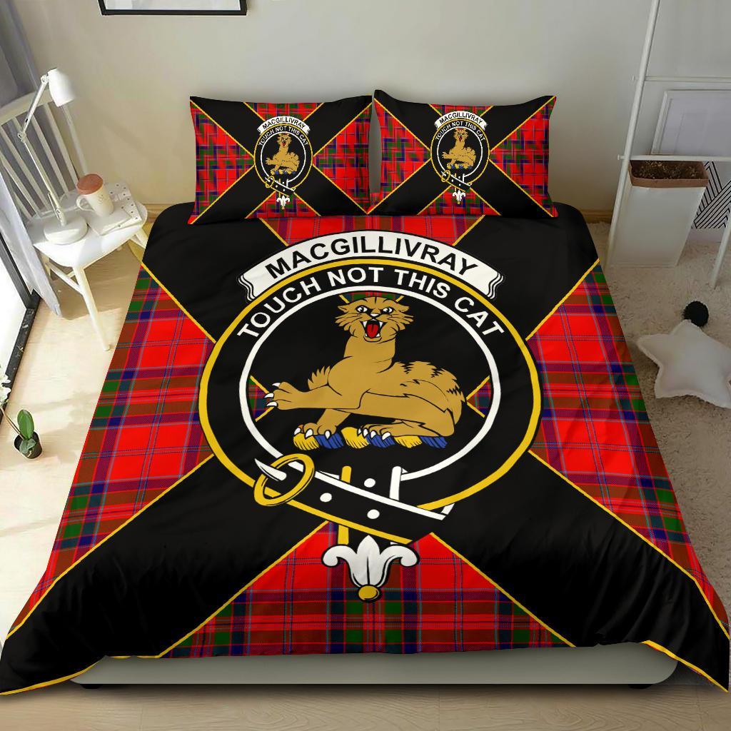 MacGillivray Tartan Crest Bedding Set - Luxury Style