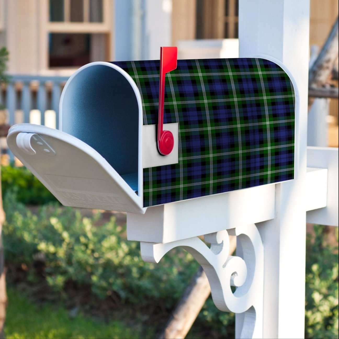 Baillie Modern Tartan Crest Mailbox