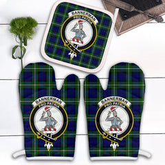 Bannerman Tartan Crest Oven Mitt And Pot Holder (2 Oven Mitts + 1 Pot Holder)