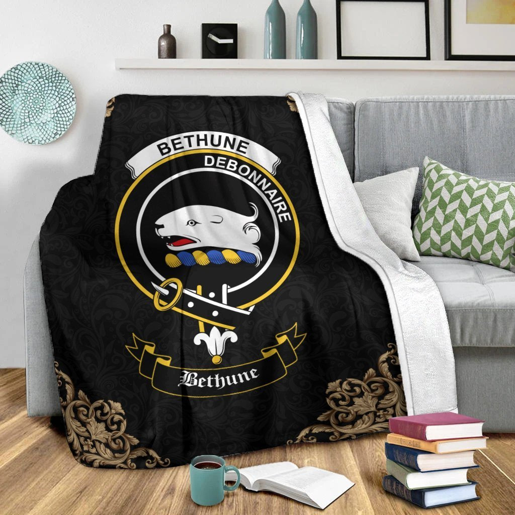 Bethune Crest Tartan Premium Blanket Black