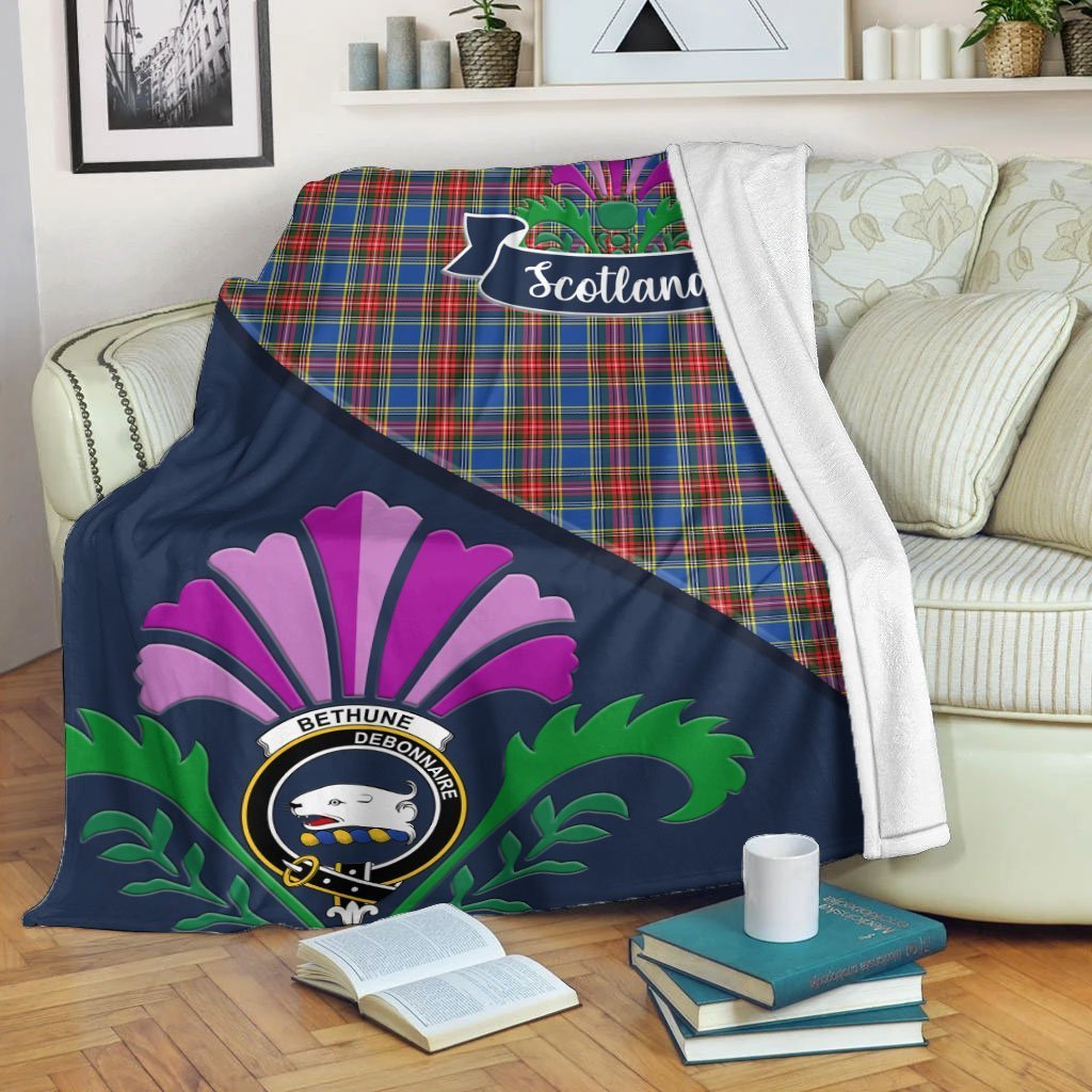 Bethune Tartan Crest Premium Blanket - Thistle Style