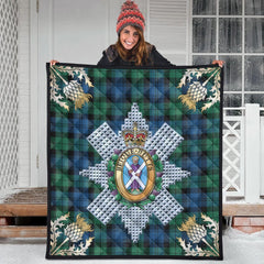 Blackwatch Ancient Tartan Crest Premium Quilt - Gold Thistle Style