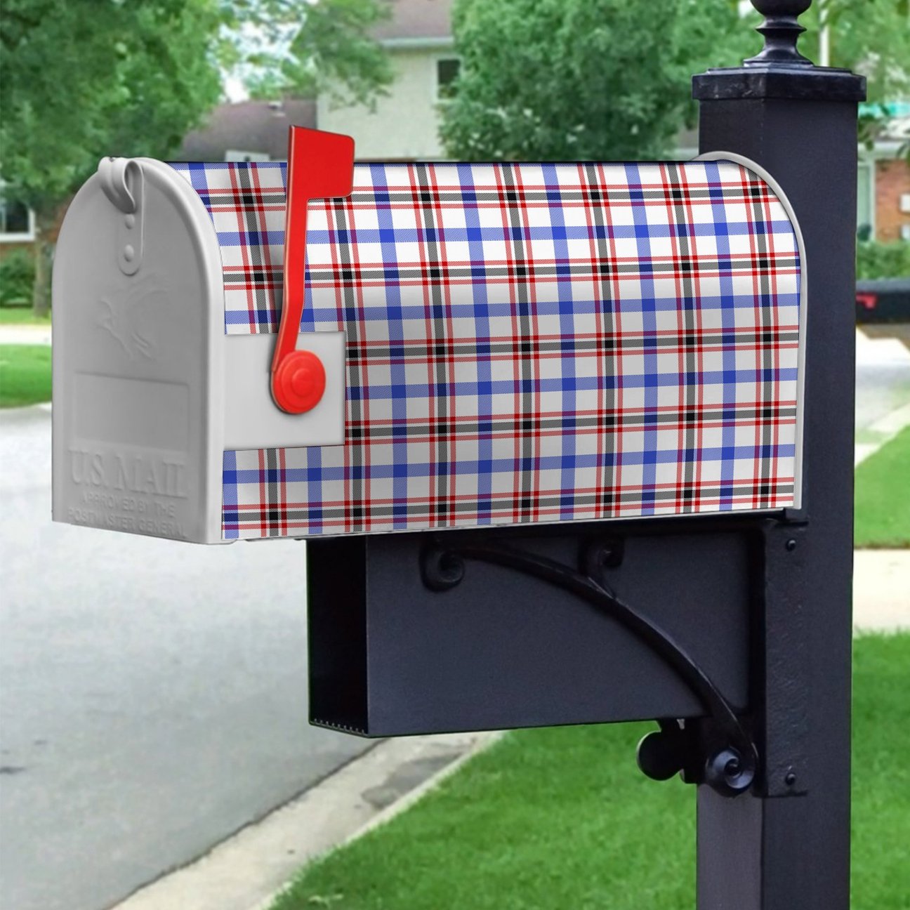 Boswell Modern Tartan Crest Mailbox