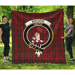 Brodie Tartan Crest Quilt