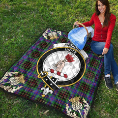 Brodie Hunting Modern Tartan Crest Premium Quilt - Gold Thistle Style