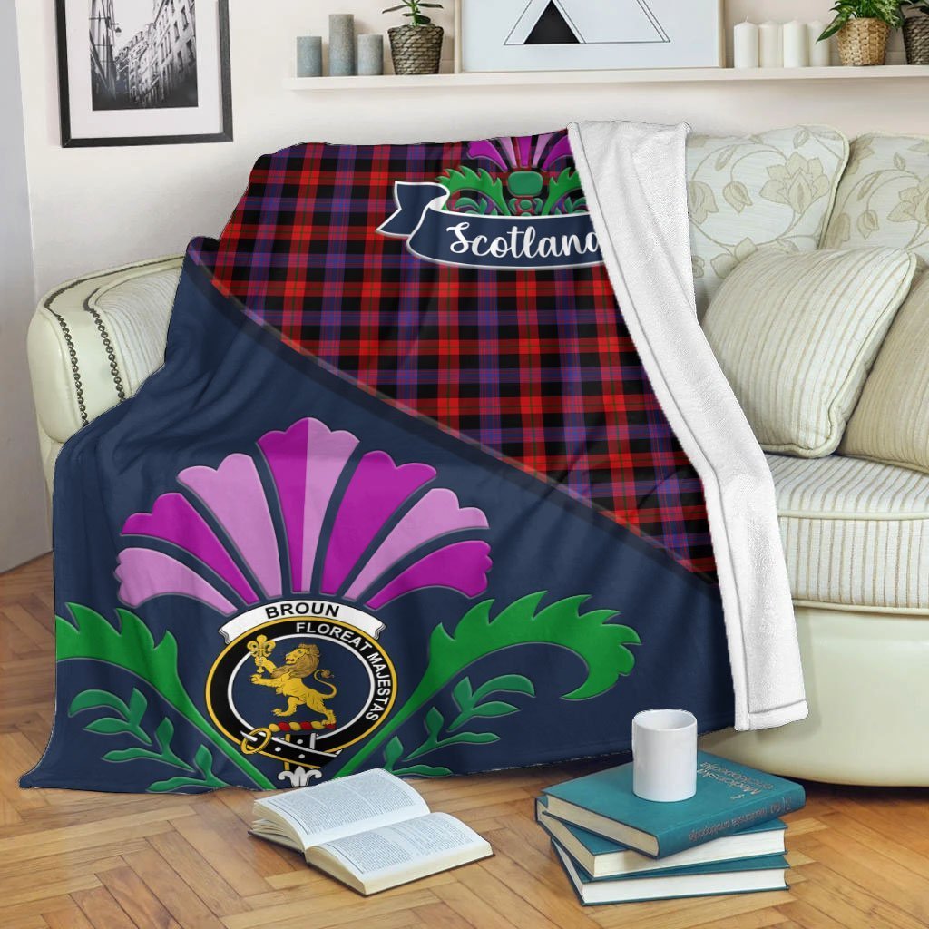 Broun Tartan Crest Premium Blanket - Thistle Style