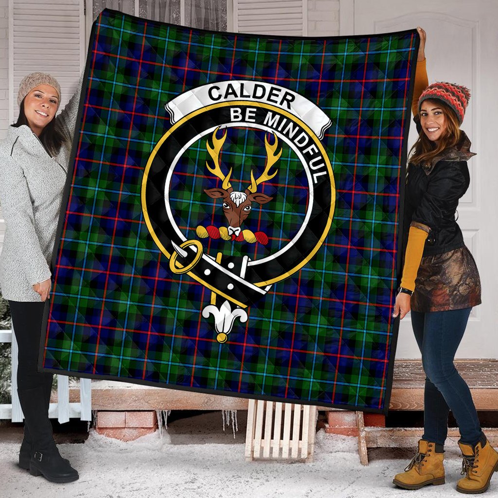 Calder Modern Tartan Crest Quilt