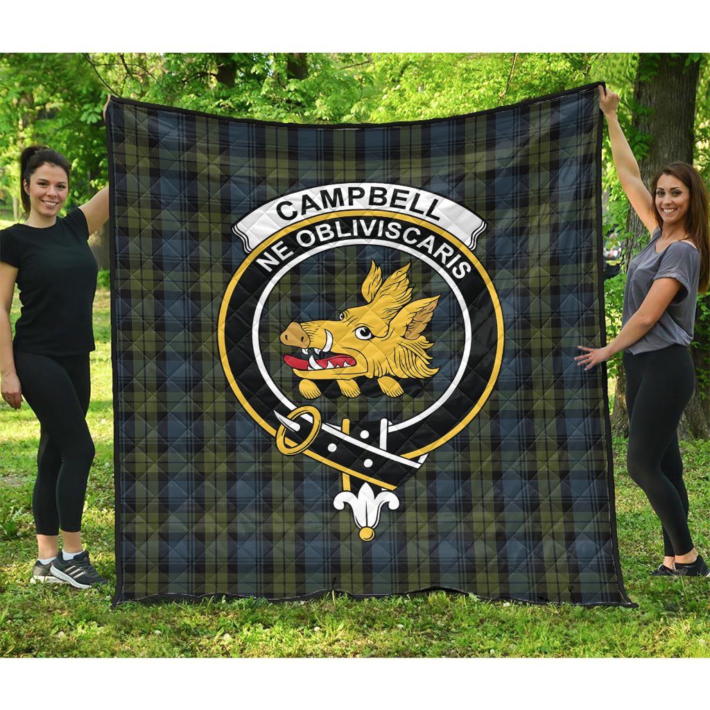 Campbell Tartan Crest Quilt