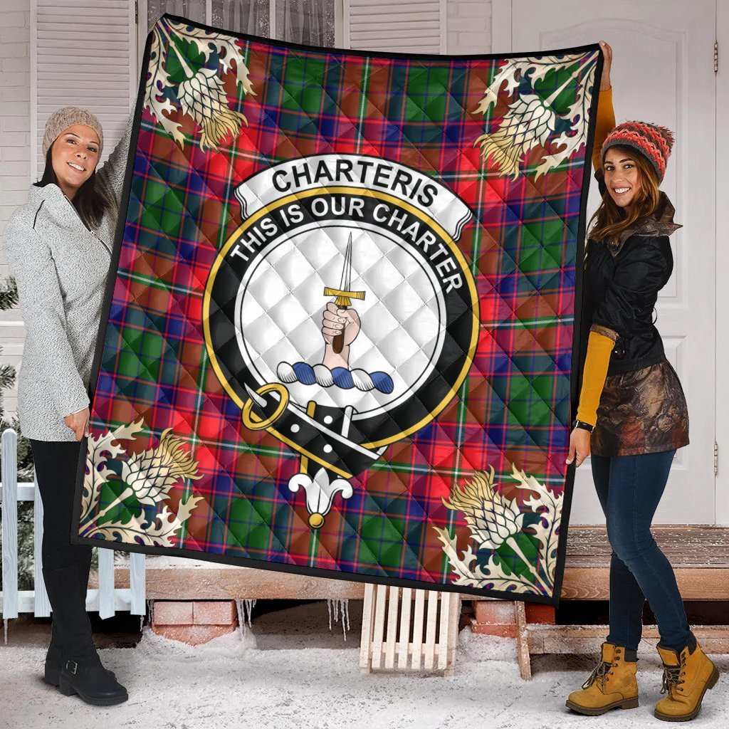 Charteris Tartan Crest Premium Quilt - Gold Thistle Style