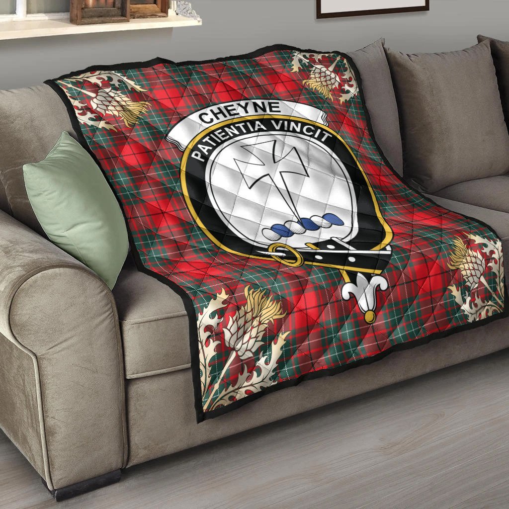 Cheyne Tartan Crest Premium Quilt - Gold Thistle Style