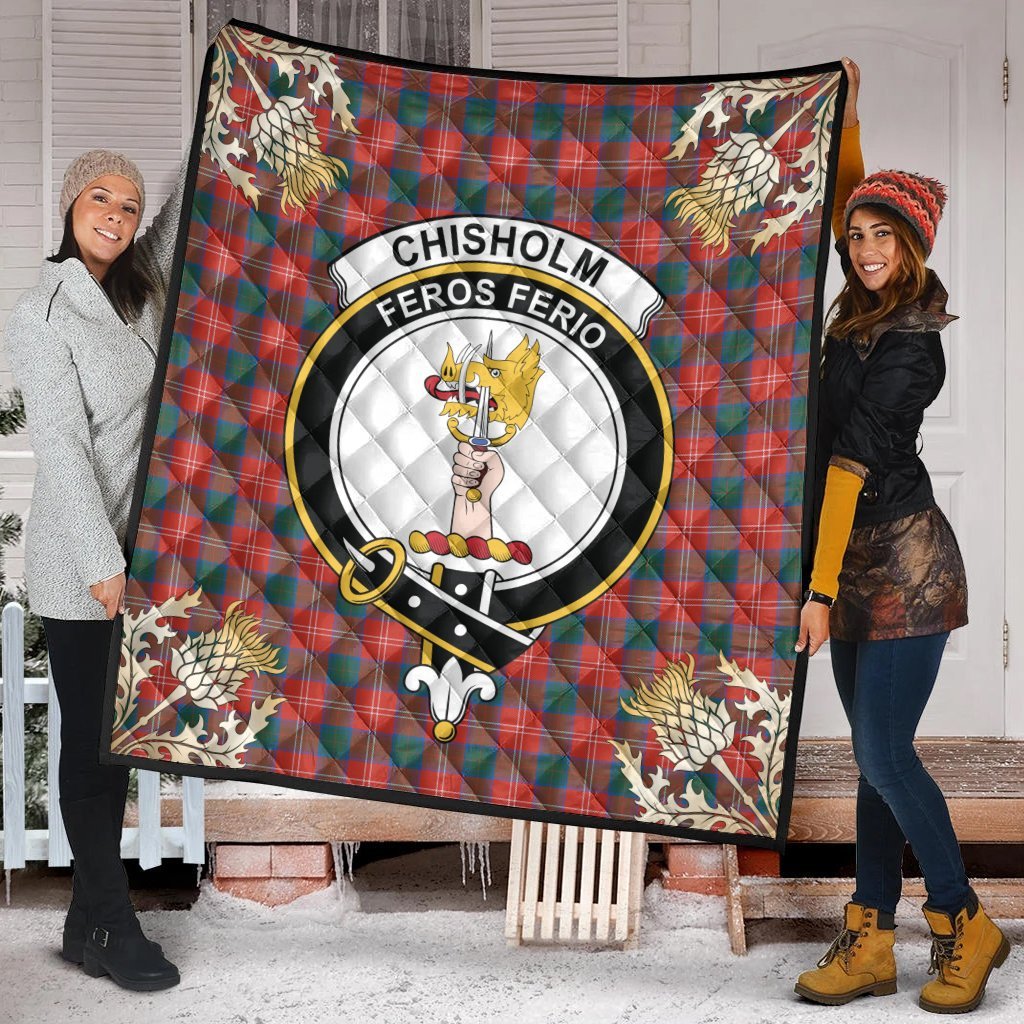 Chisholm Ancient Tartan Crest Premium Quilt - Gold Thistle Style