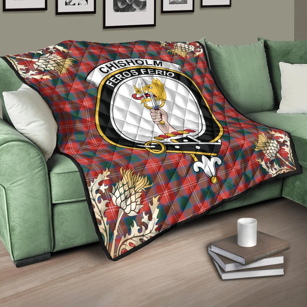 Chisholm Ancient Tartan Crest Premium Quilt - Gold Thistle Style