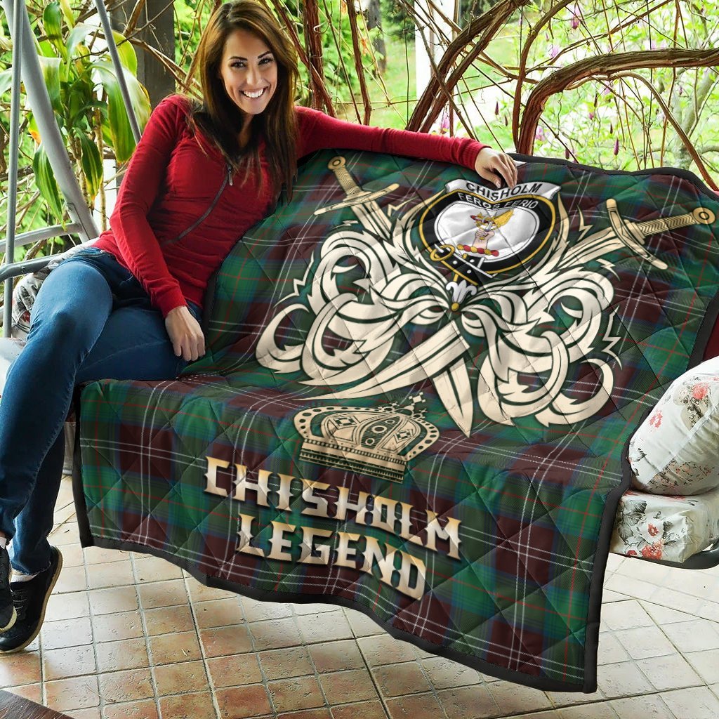 Chisholm Hunting Ancient Tartan Crest Legend Gold Royal Premium Quilt