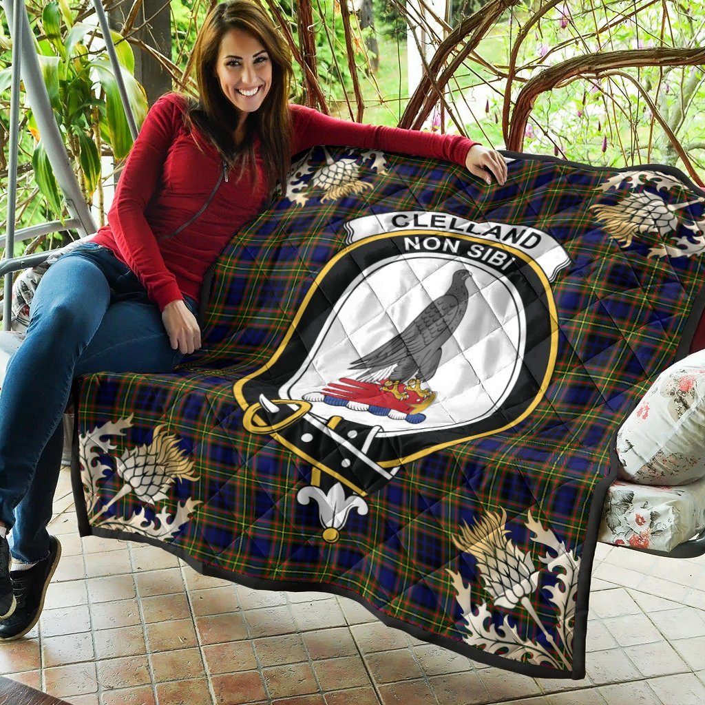 Clelland Modern Tartan Crest Premium Quilt - Gold Thistle Style