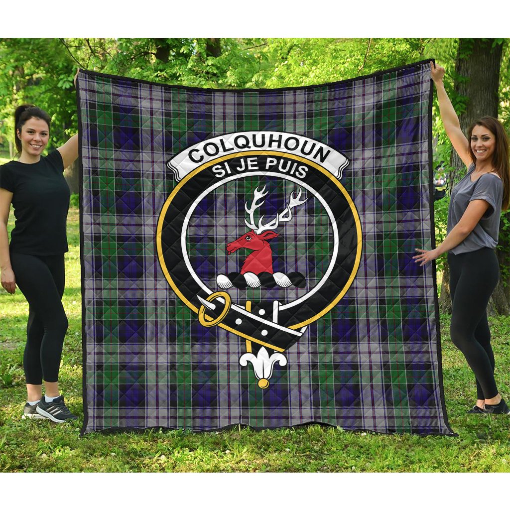 Colquhoun Dress Tartan Crest Quilt