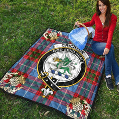 Crichton Tartan Crest Premium Quilt - Gold Thistle Style