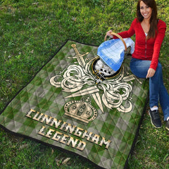 Cunningham Dress Green Dancers Tartan Crest Legend Gold Royal Premium Quilt