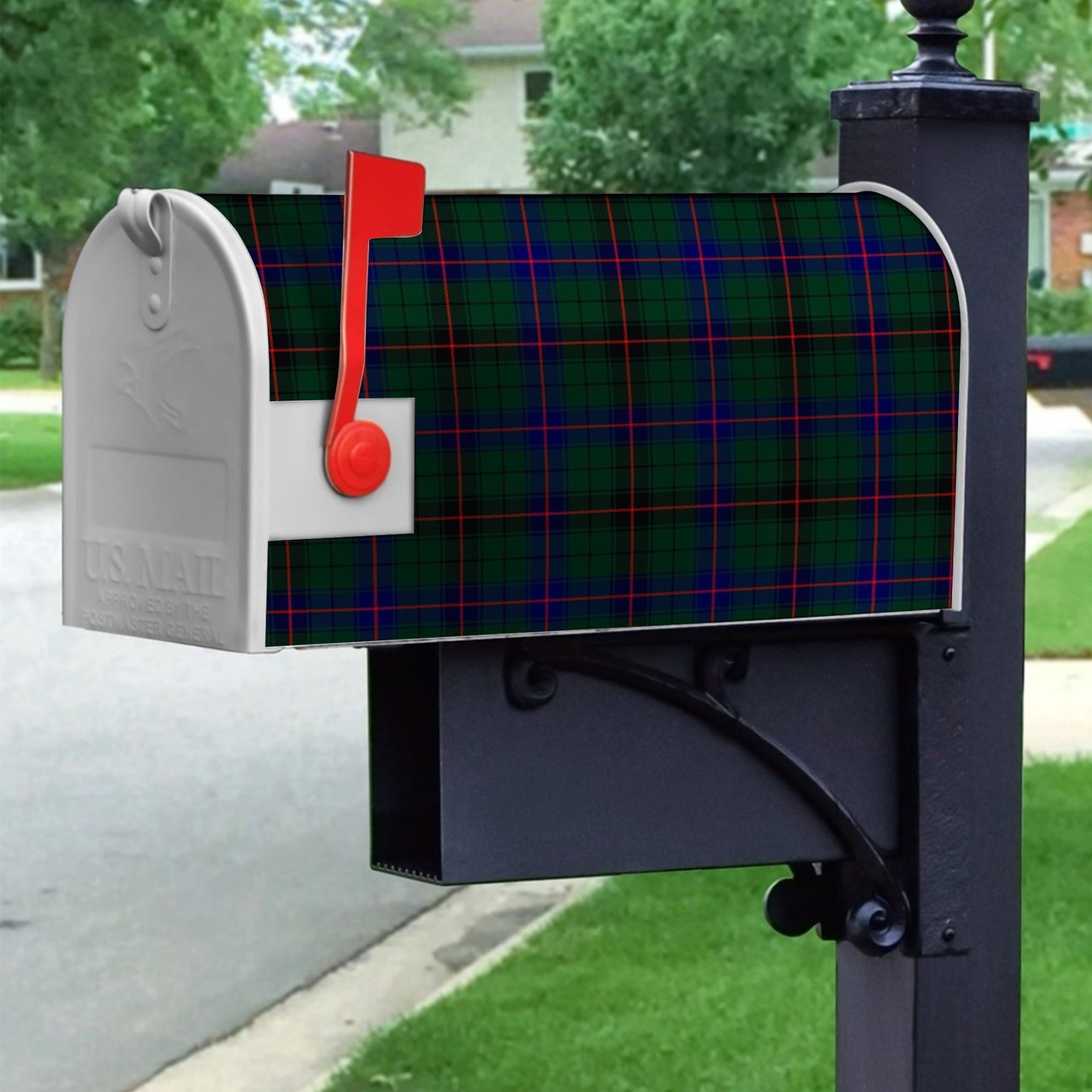 Davidson Modern Tartan Crest Mailbox
