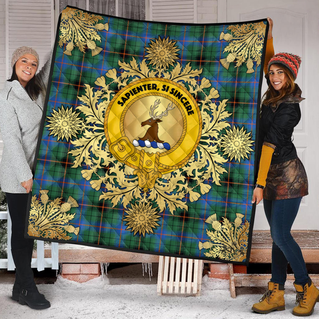 Davidson Ancient Tartan Crest Premium Quilt - Gold Thistle Style