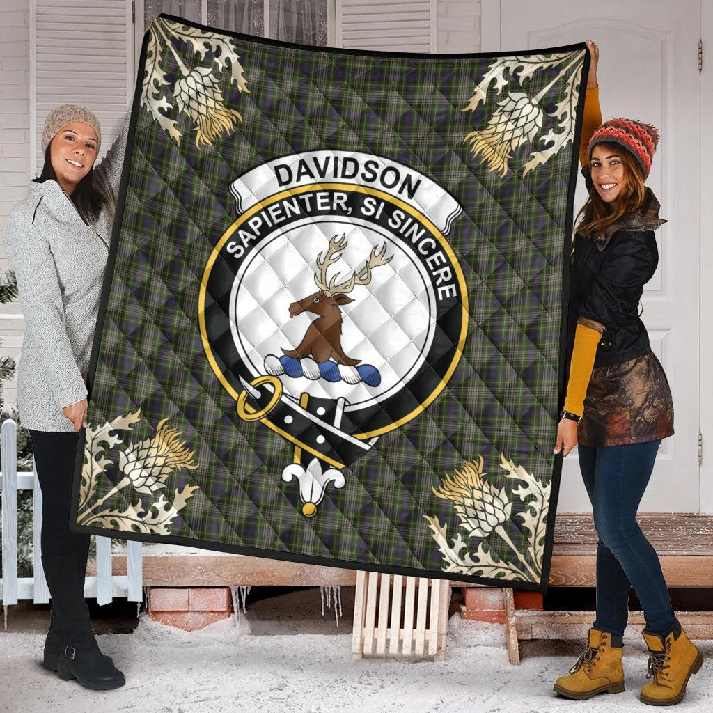 Davidson Tulloch Dress Tartan Crest Premium Quilt - Gold Thistle Style