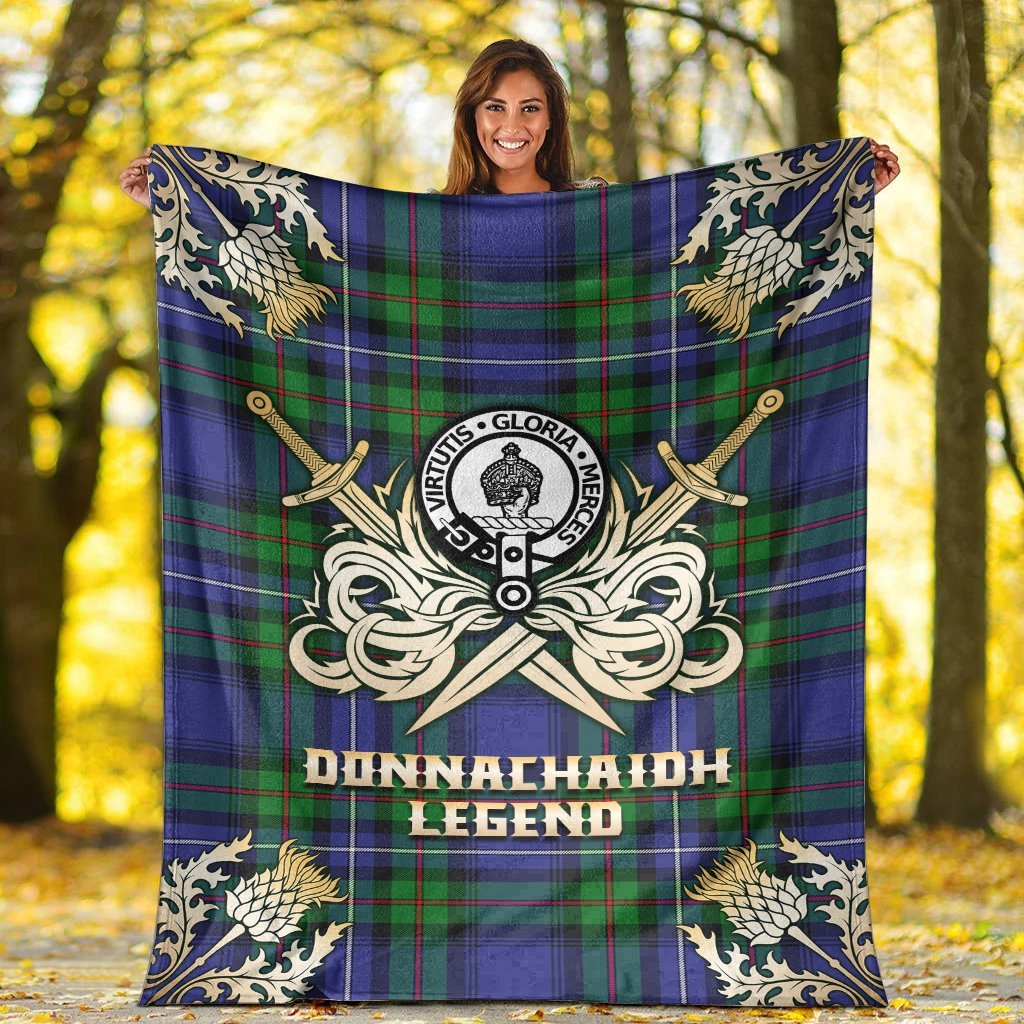 Donnachaidh Tartan Gold Courage Symbol Blanket