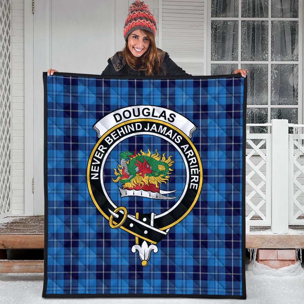 Douglas Variation Tartan Crest Quilt