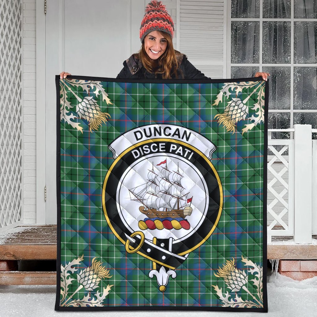 Duncan Ancient Tartan Crest Premium Quilt - Gold Thistle Style