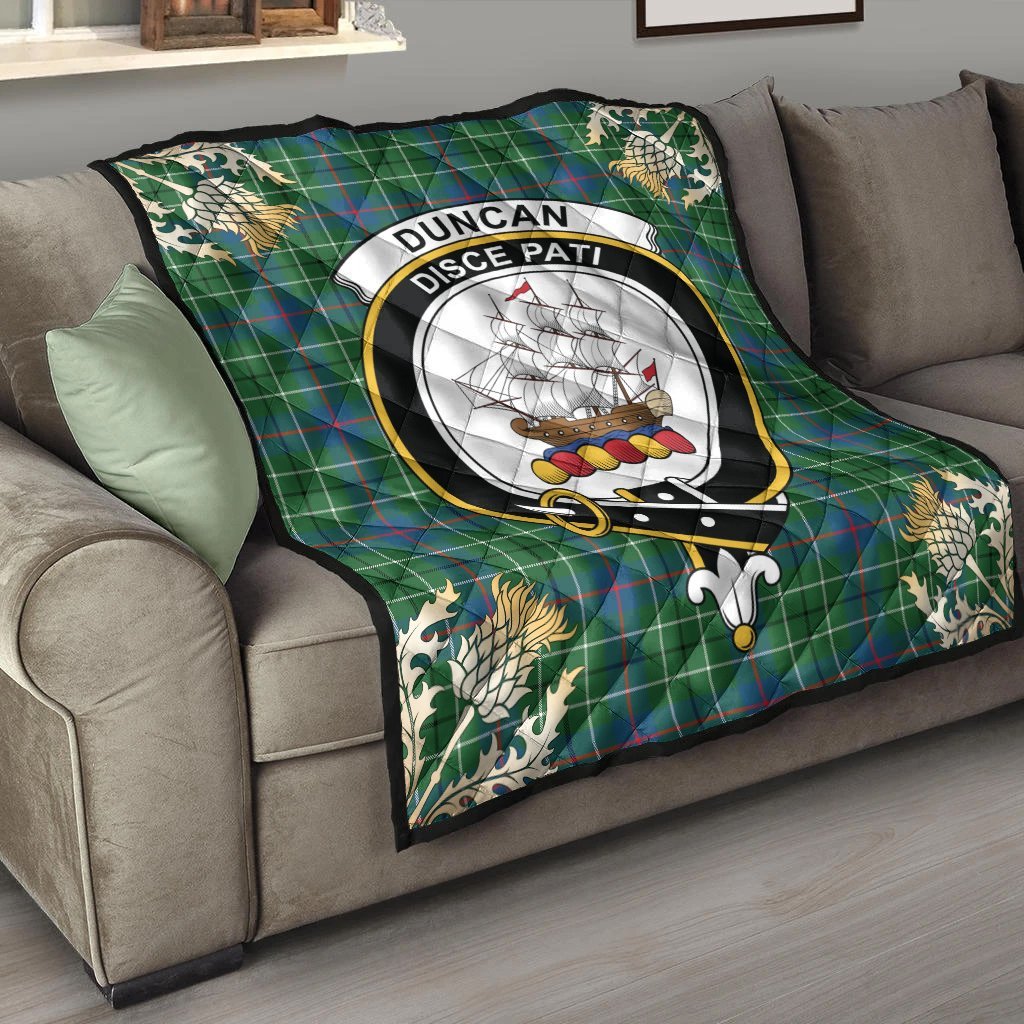 Duncan Ancient Tartan Crest Premium Quilt - Gold Thistle Style