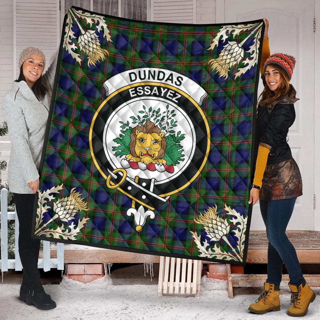 Dundas Modern 02 Tartan Crest Premium Quilt - Gold Thistle Style