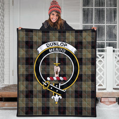 Dunlop Hunting Tartan Crest Quilt