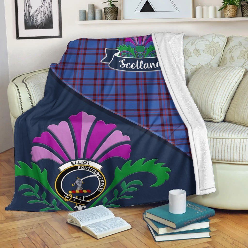 Elliot Tartan Crest Premium Blanket - Thistle Style