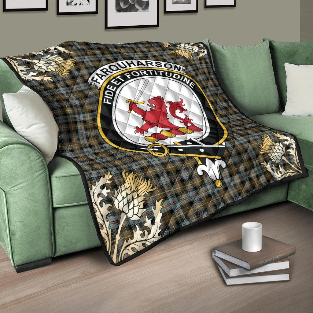 Farquharson Weathered Tartan Crest Premium Quilt - Gold Thistle Style