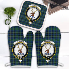 Forbes Ancient Tartan Crest Oven Mitt And Pot Holder (2 Oven Mitts + 1 Pot Holder)