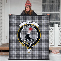 Glen Tartan Crest Quilt