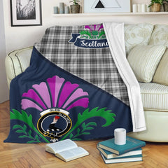 Glen Tartan Crest Premium Blanket - Thistle Style
