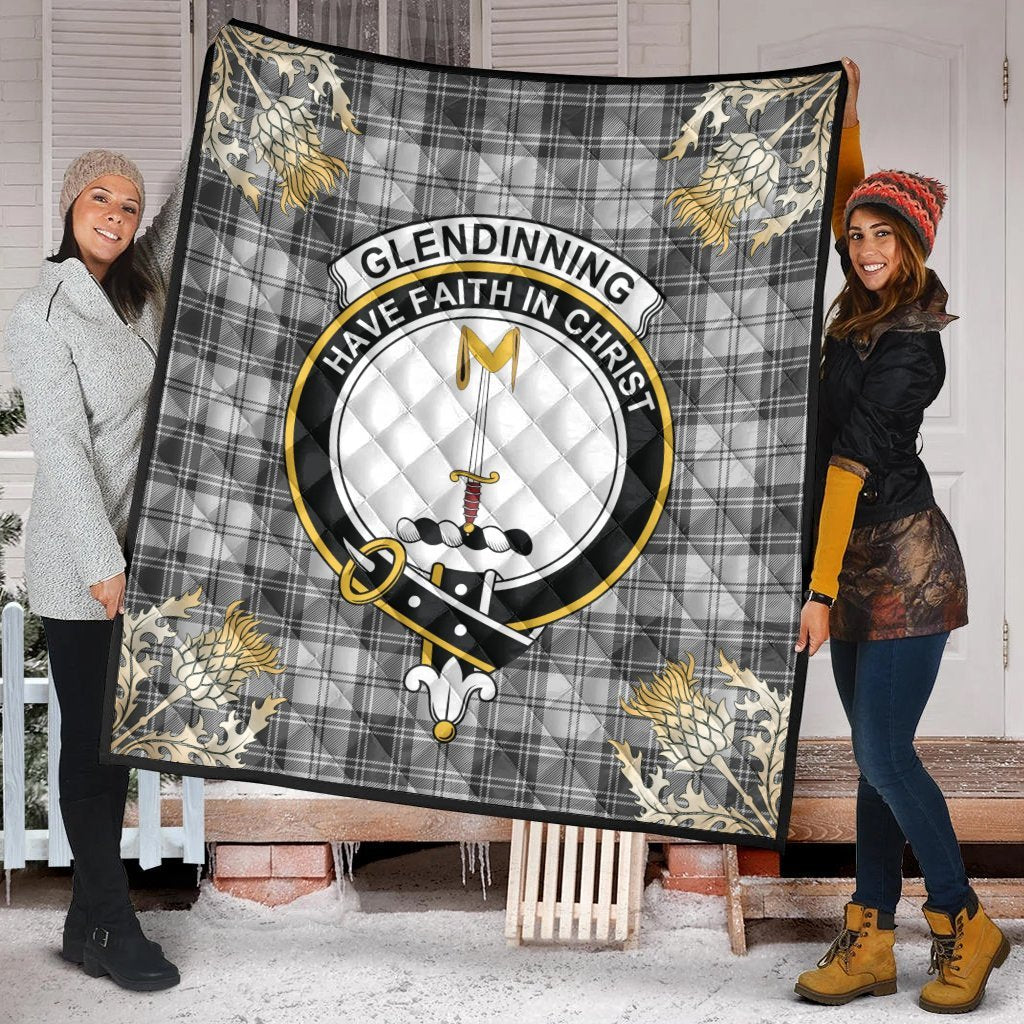 Glendinning Tartan Crest Premium Quilt - Gold Thistle Style