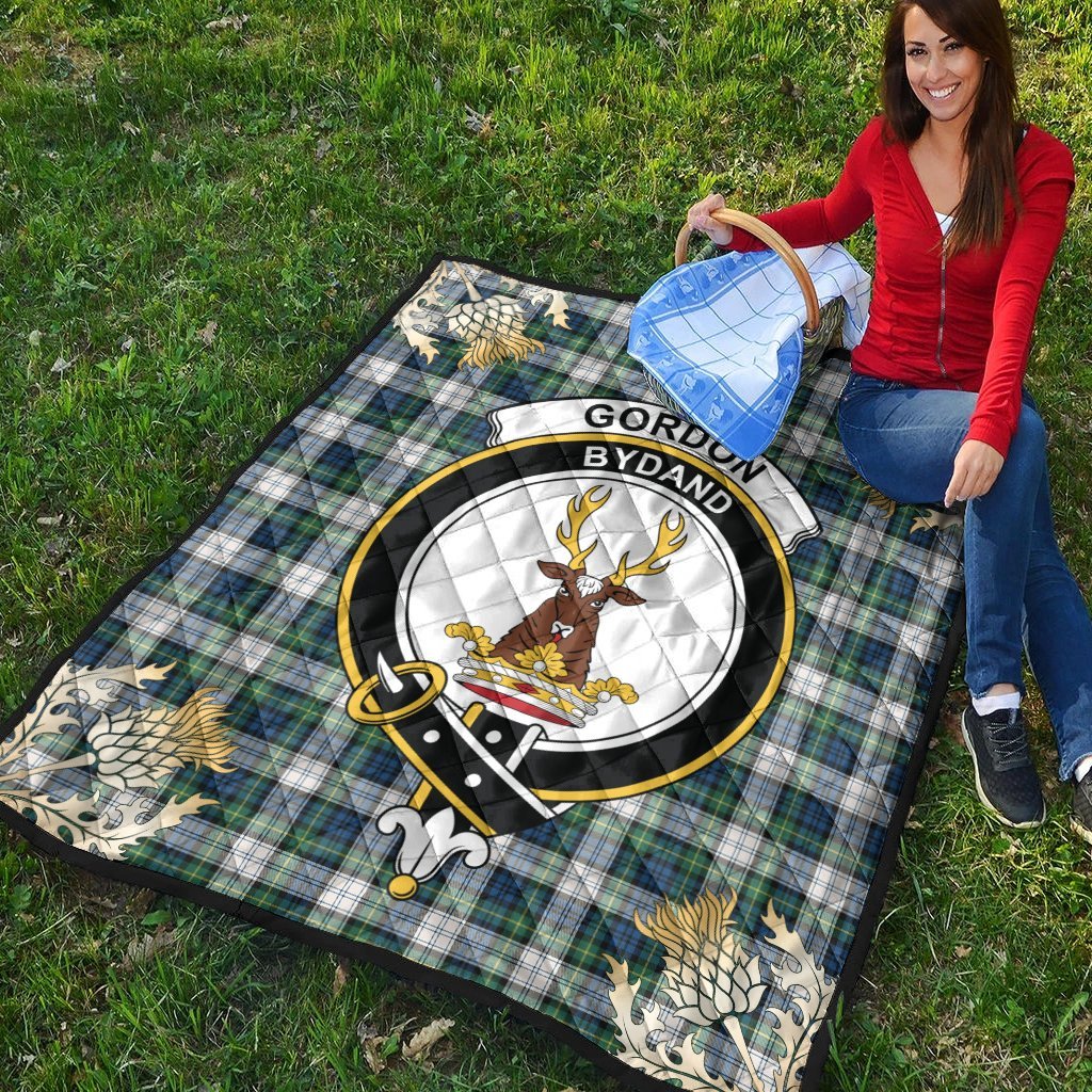 Gordon Dress Ancient Tartan Crest Premium Quilt - Gold Thistle Style