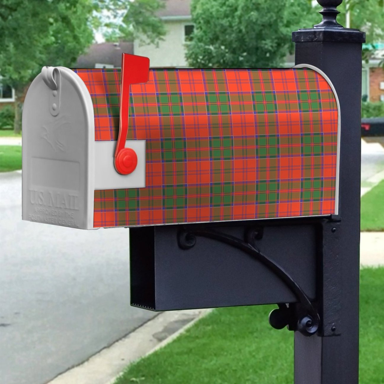 Grant Ancient Tartan Crest Mailbox