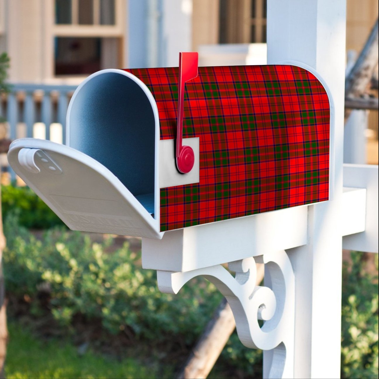 Grant Modern Tartan Crest Mailbox