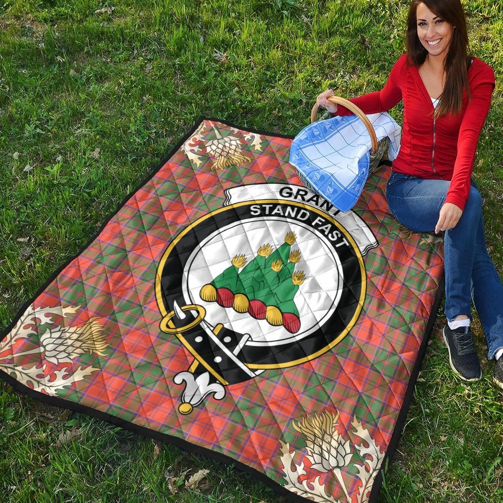 Grant Ancient Tartan Crest Premium Quilt - Gold Thistle Style