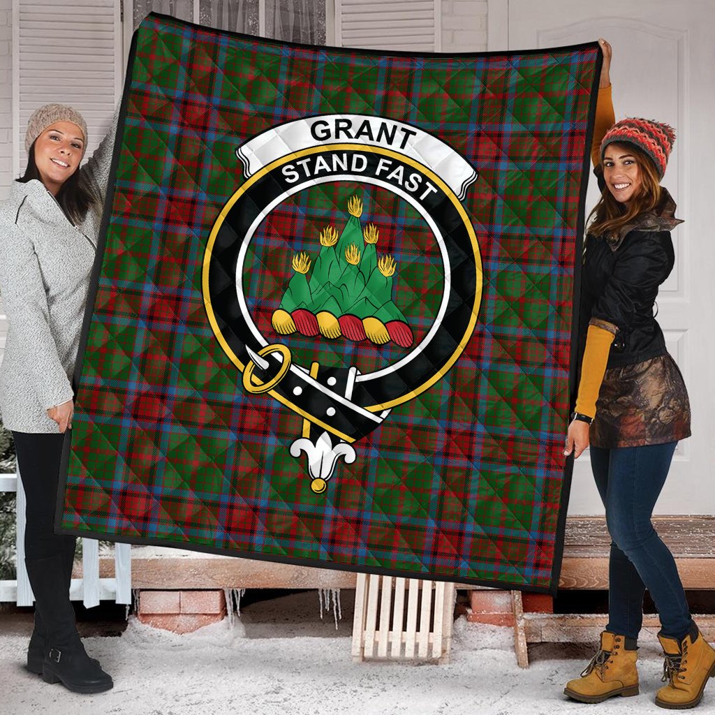 Grant of Monymusk Tartan Crest Quilt