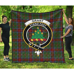 Grant of Monymusk Tartan Crest Quilt