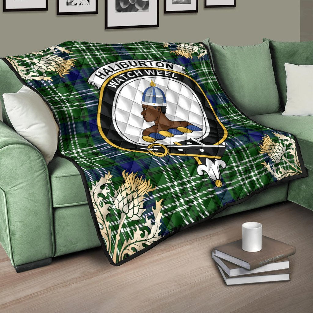 Haliburton Tartan Crest Premium Quilt - Gold Thistle Style