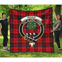 Hogg Tartan Crest Quilt