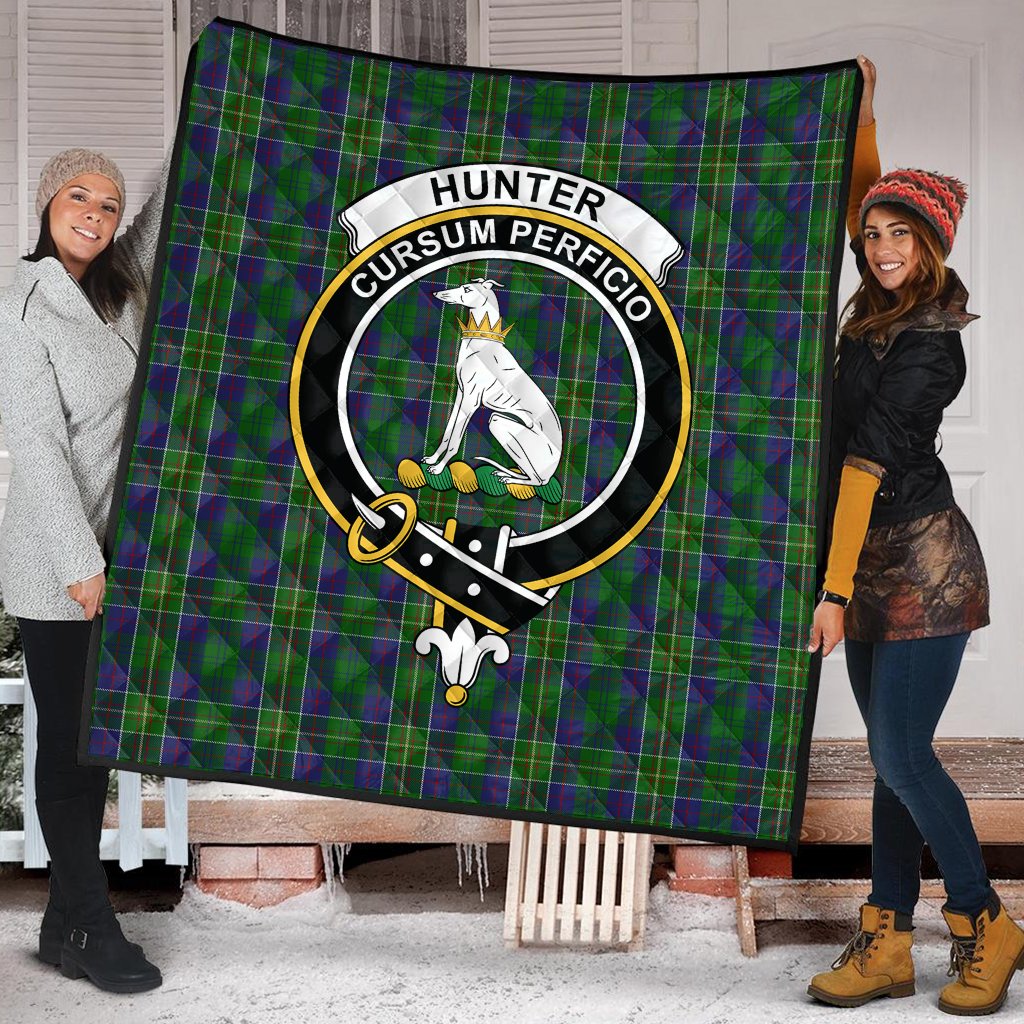Hunter of Hunterston Tartan Crest Quilt