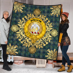 Kennedy Modern Tartan Crest Premium Quilt - Gold Thistle Style