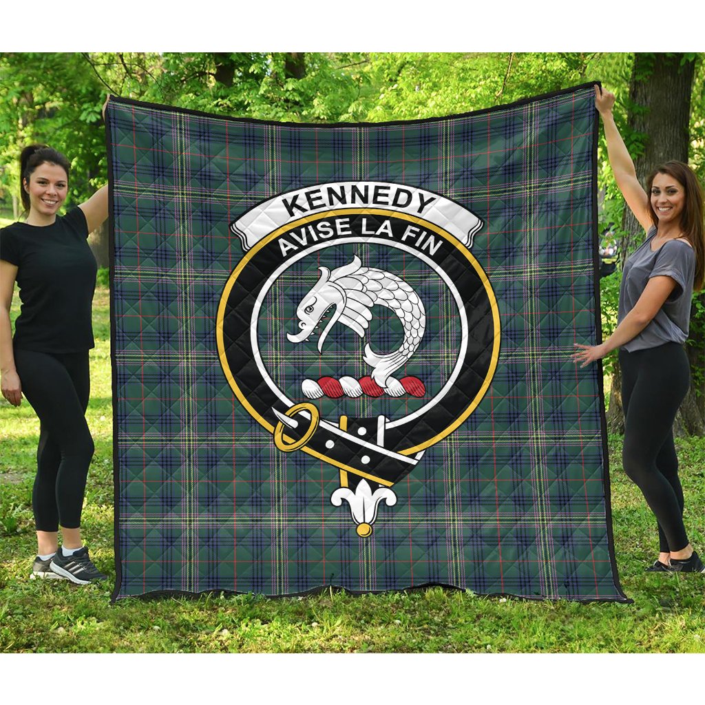 Kennedy Modern Tartan Crest Quilt