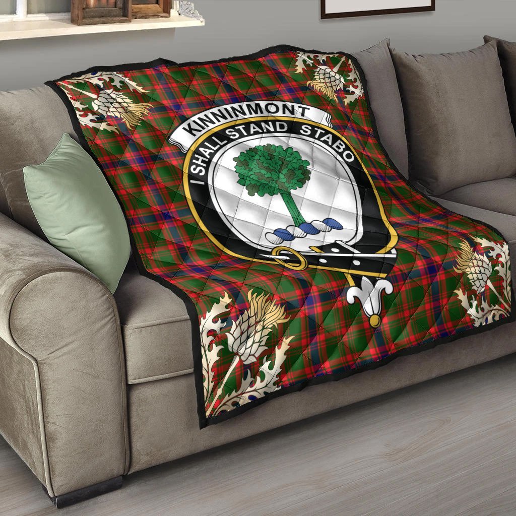 Kinninmont Tartan Crest Premium Quilt - Gold Thistle Style