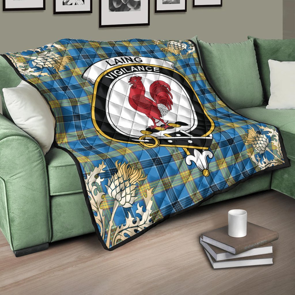 Laing Tartan Crest Premium Quilt - Gold Thistle Style